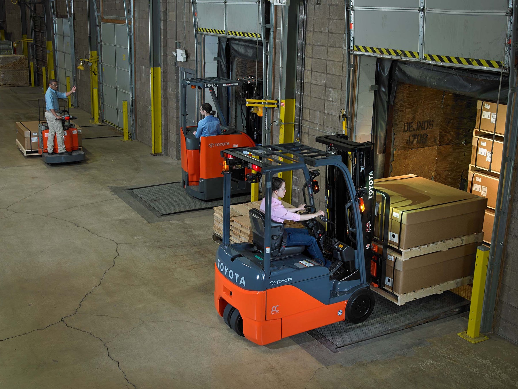 History of the Forklift: How Well Do You Know It?