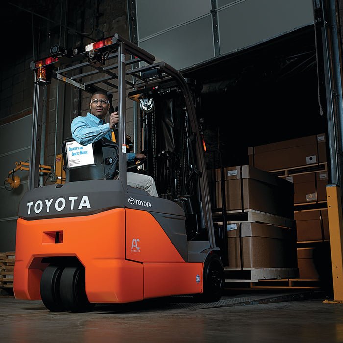 Three-Wheel and Four-Wheel Forklifts: What’s the Difference?
